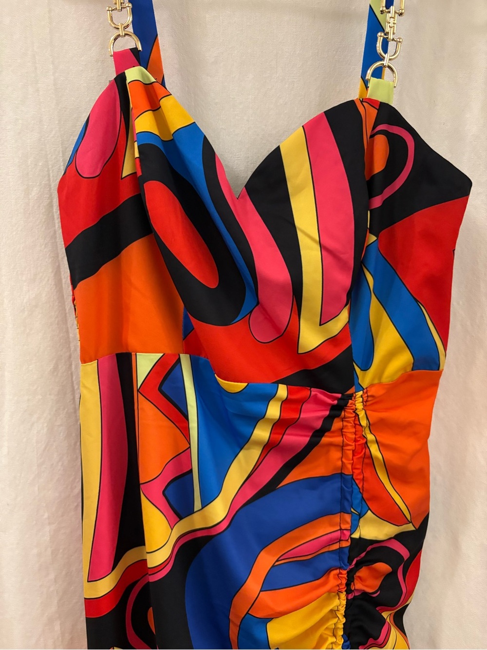 A.Peach Small Bold Multi-Color Midi Dress with Ruched Side - Picture 6 of 9